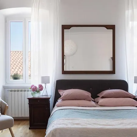 Max - Private Parking Daire