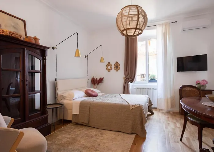 Max - Private Parking Daire Pula