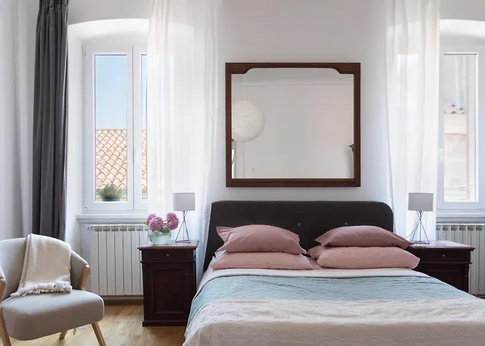 Max - Private Parking Daire