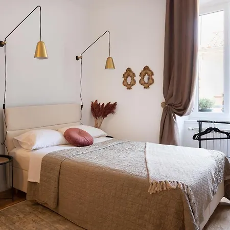 Max - Private Parking Apartment *