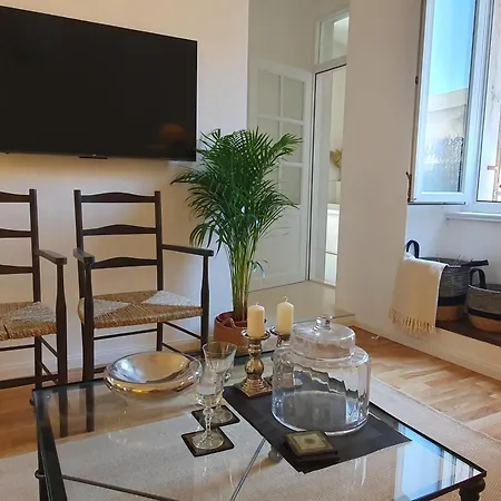 Max - Private Parking Apartment *