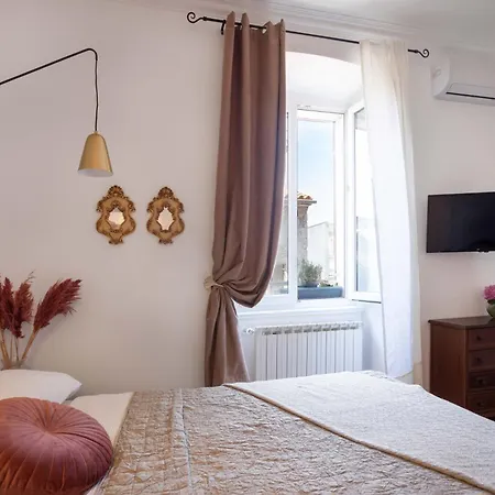 Apartment Max - Private Parking Pula