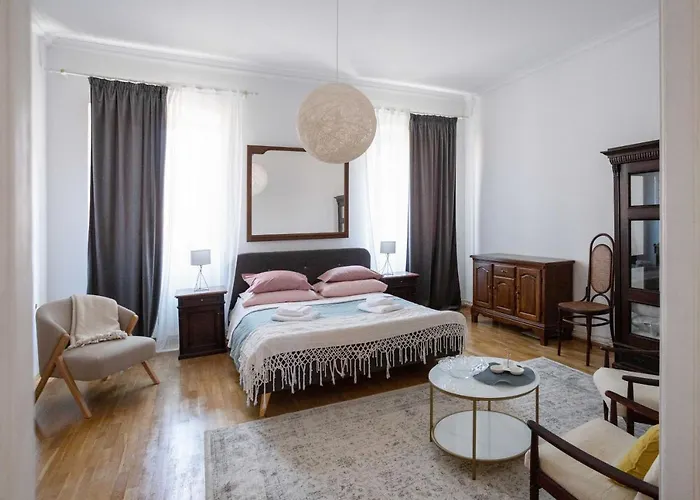 아파트 Max - Private Parking *