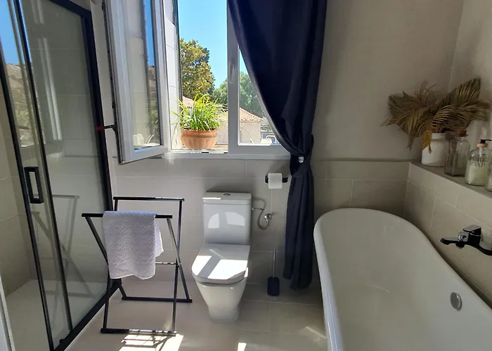 Max - Private Parking 풀라