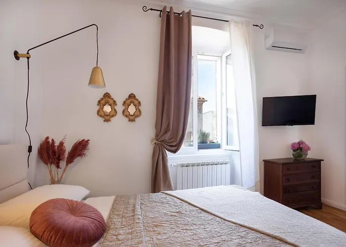 아파트 Max - Private Parking 풀라